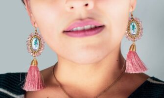 How Your Earrings Complete Your Outfit