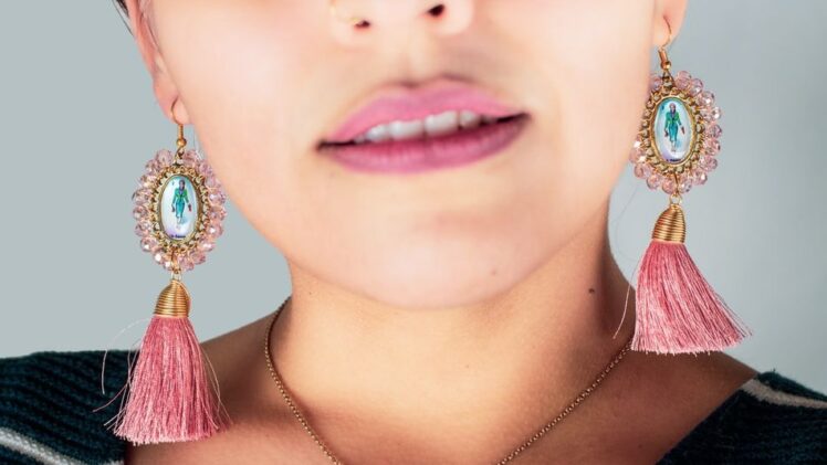 How Your Earrings Complete Your Outfit