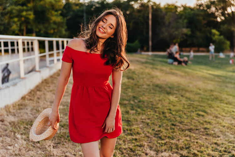 Off-Shoulder dress