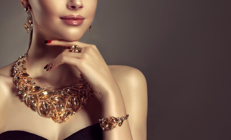 Unlock Elegance: Mastering the Art of Selecting Luxurious Jewelry with 5 Expert Tips