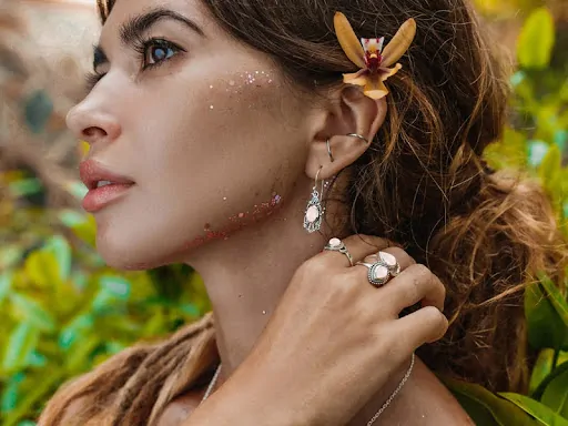 How to Use Rose Quartz for Emotional Healing and Spiritual Growth