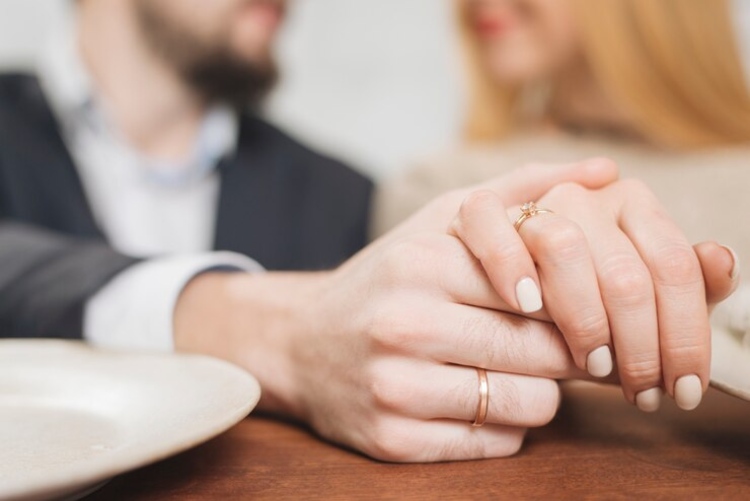 How to Choose the Perfect Couple Rings for Your Relationship