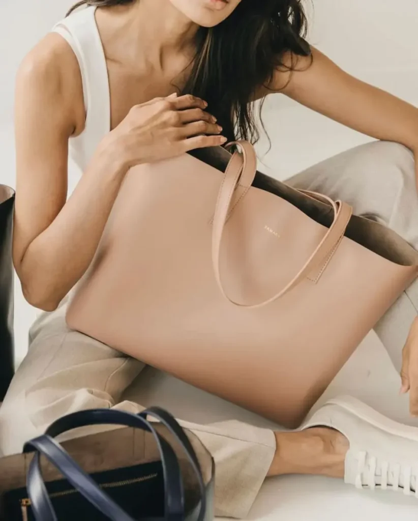 Best Overall – Apple Leather Structured Tote - FashionNewzRoom.com